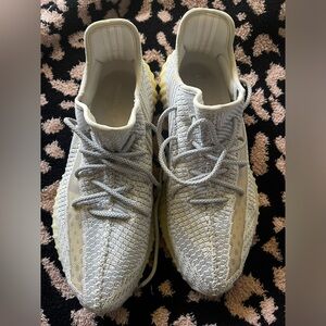 Yeezy adidas boost v2